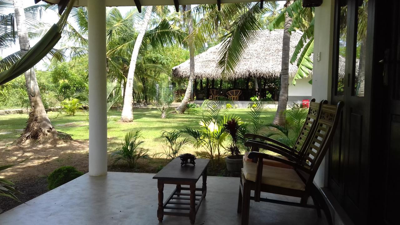 Chillenjoy Cabanas & Restaurant Hotel Tangalle Exterior foto