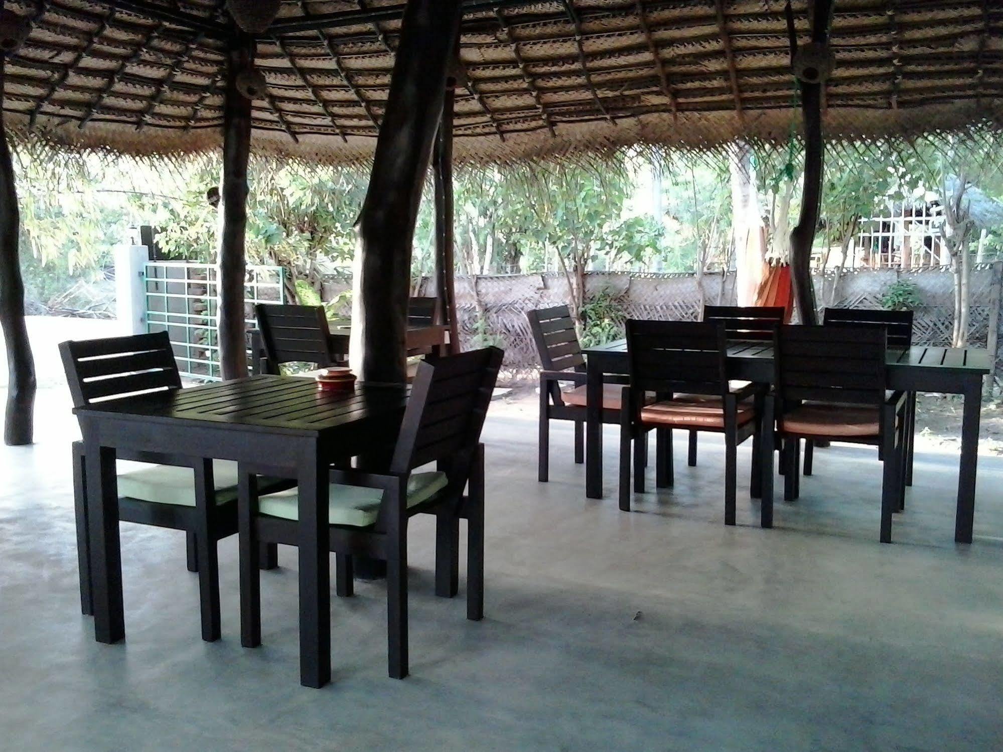 Chillenjoy Cabanas & Restaurant Tangalle Exterior foto