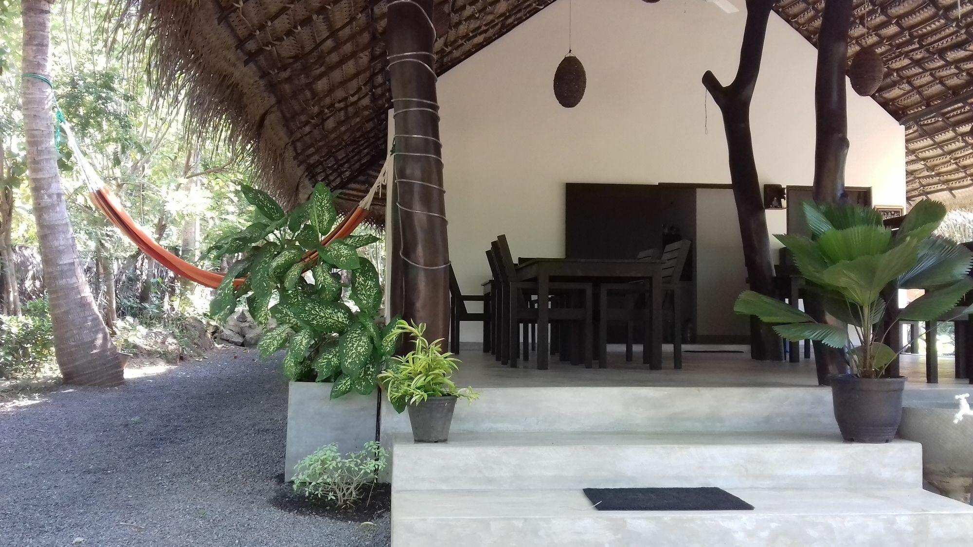 Chillenjoy Cabanas & Restaurant Tangalle Exterior foto